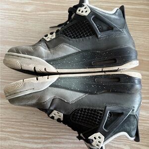 Nike Jordan’s unisex